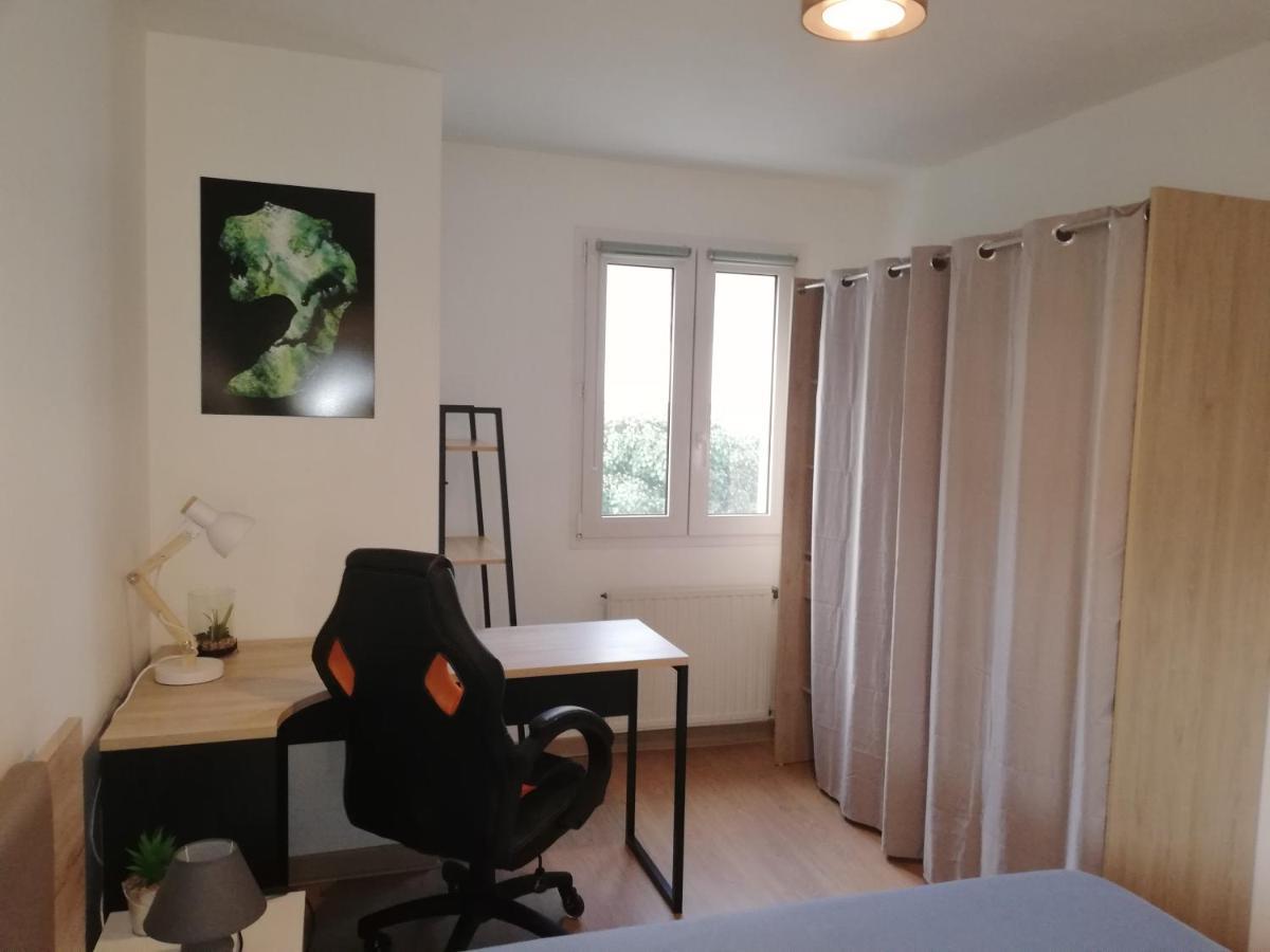 Grand T3 Avec Clim, Parking Et Terrasse Privative - Agen Exterior foto
